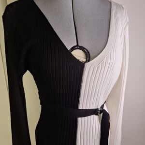 Almost Famous Black and White Knit Stretch Dress W/ Belt.       Size XL